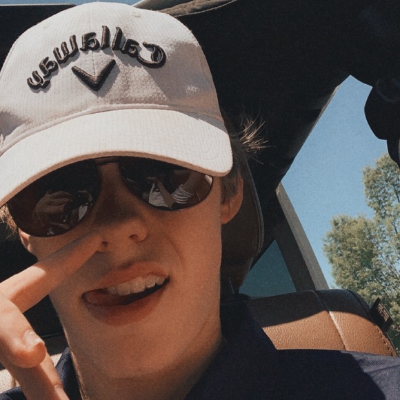 Meet your Posher, Logan - Picture 1 of 1